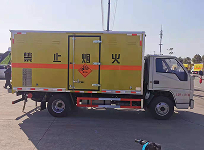 鹤壁爆破器材运输车